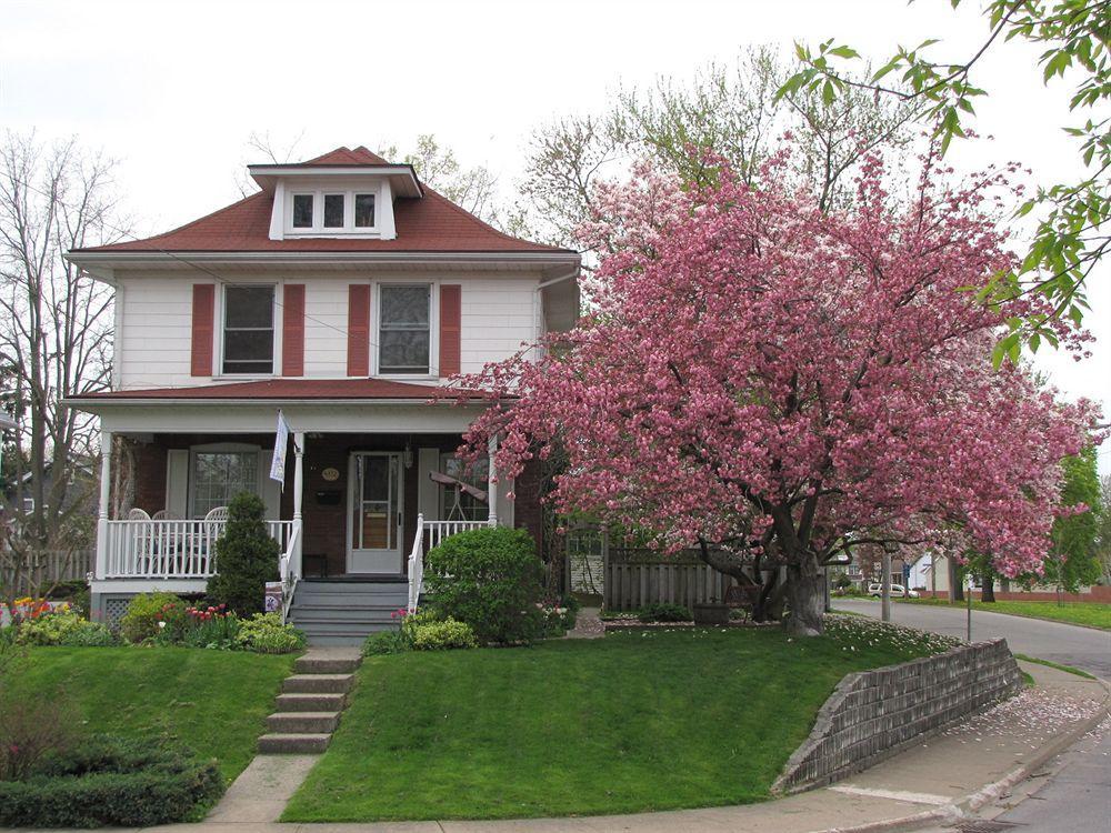 Strathaird Bed And Breakfast Niagara-Fälle Exterior foto